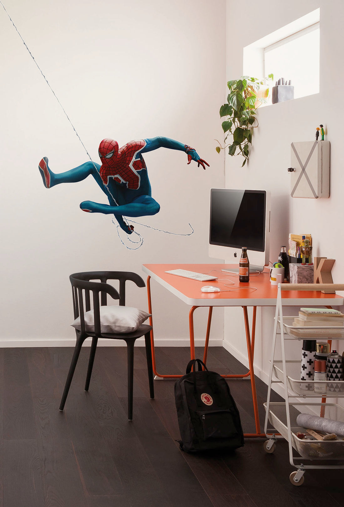 Marvel Spider-Man Epic Swinging Wallsticker 100cmx70cm