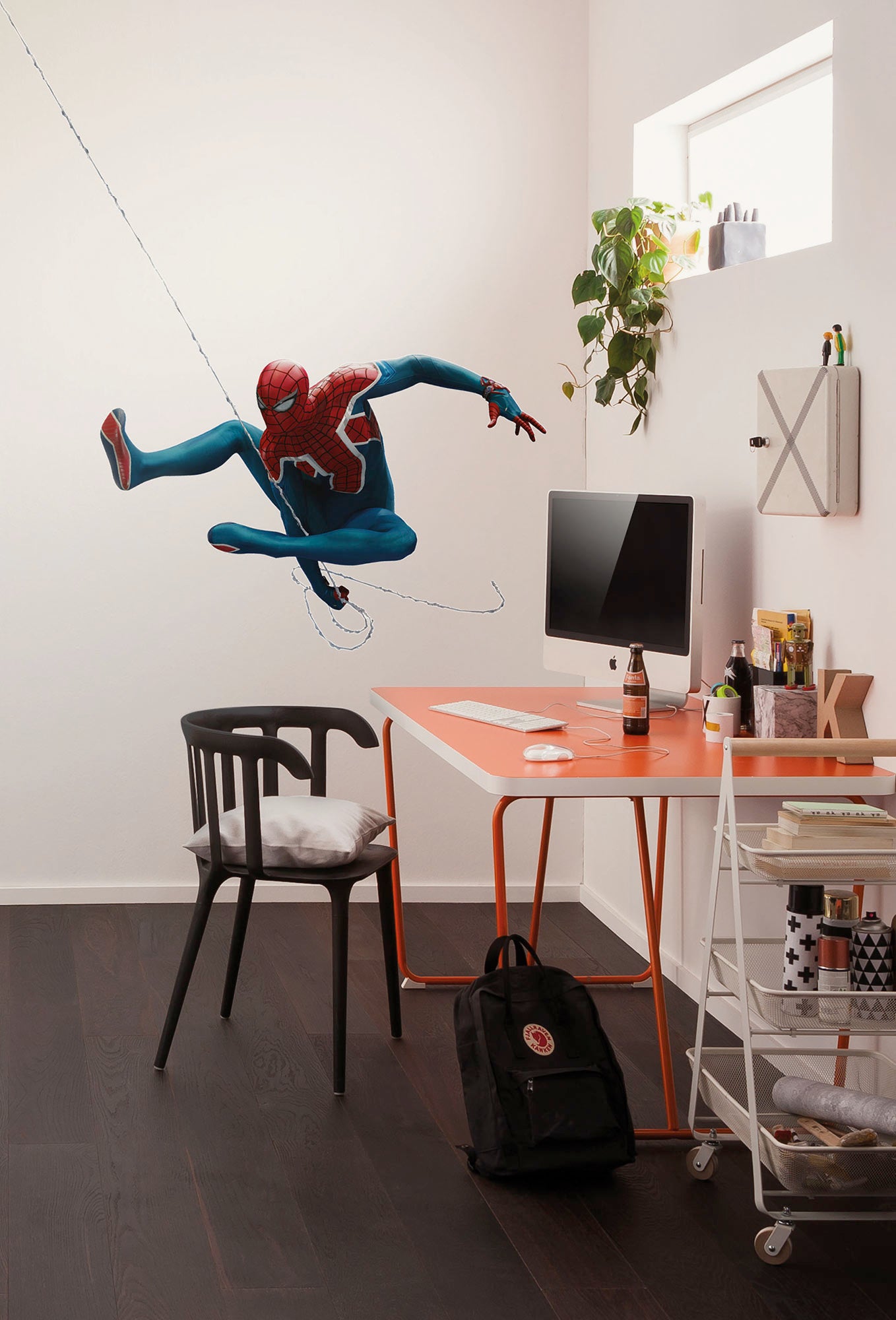Marvel Spider-Man Epic Swinging Wallsticker 100cmx70cm